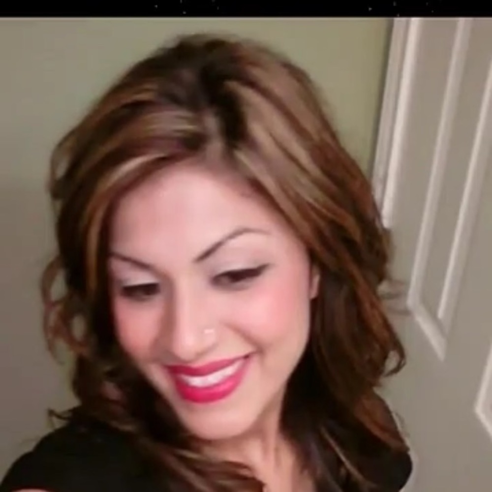 Meet your Posher, Roxanna